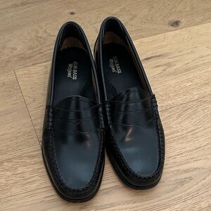 G.H. Bass & Co. Women’s Black Leather Slip-On Loafers, 8